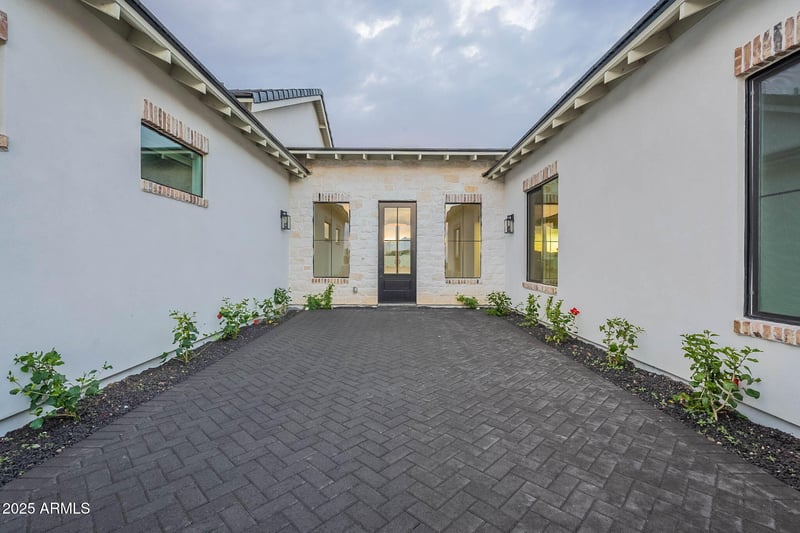 6820 178th Ln, Waddell, AZ 85355