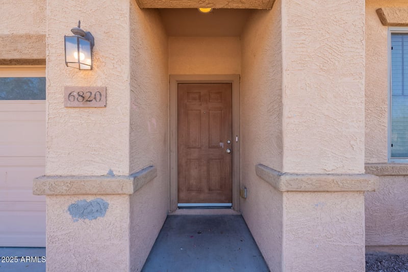 6820 68th Ln, Laveen, AZ 85339