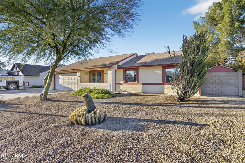 6820 Sunnyside Dr, Peoria, AZ 85345