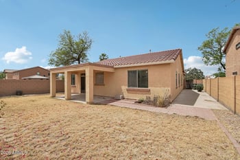 6821 68th Ln, Laveen, AZ 85339