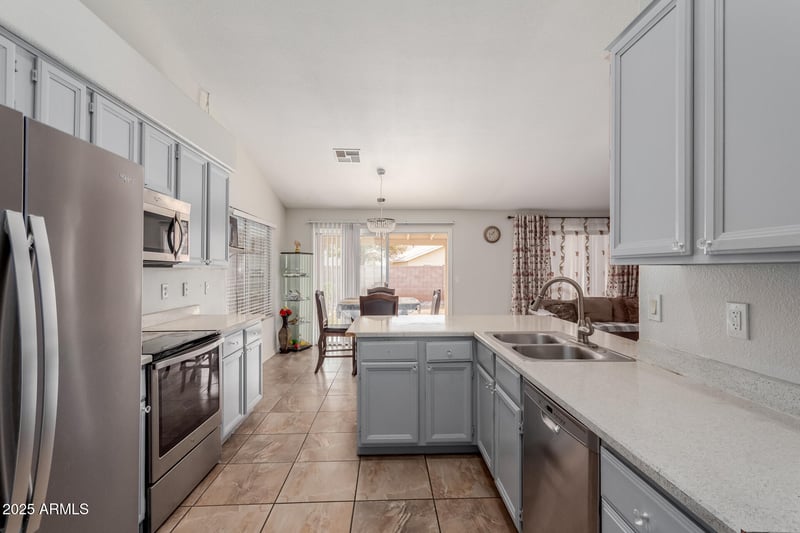 6821 Cherry Hills Dr, Peoria, AZ 85345