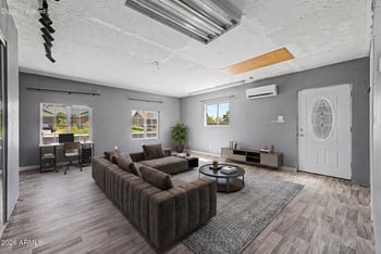 6821 Jenan Dr, Peoria, AZ 85345