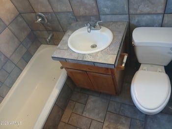 6822 24th Dr, Phoenix, AZ 85015