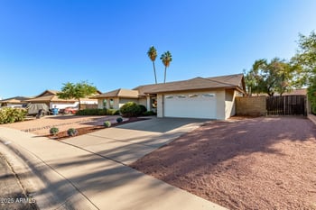 6822 Carney Ave, Tempe, AZ 85283