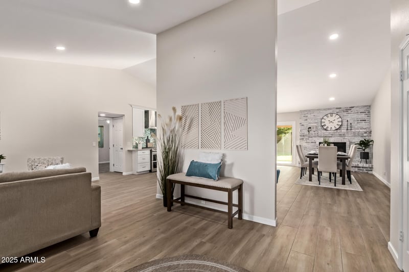 6822 Carney Ave, Tempe, AZ 85283