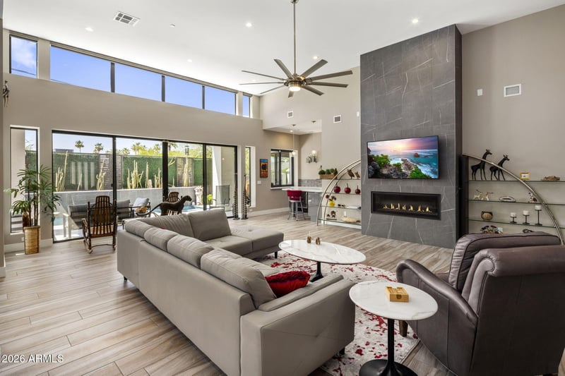6823 6th St, Scottsdale, AZ 85251