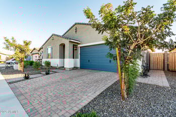 6823 Milada Dr, Laveen, AZ 85339