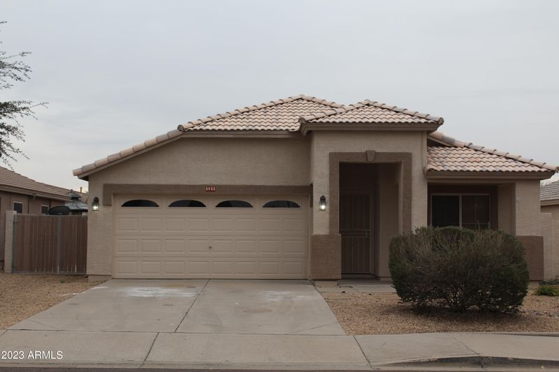 6823 W Bronco Trl, Peoria, AZ 85383