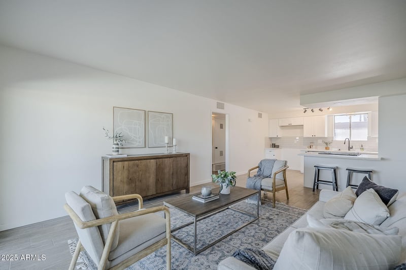 6824 2nd St #204, Scottsdale, AZ 85251