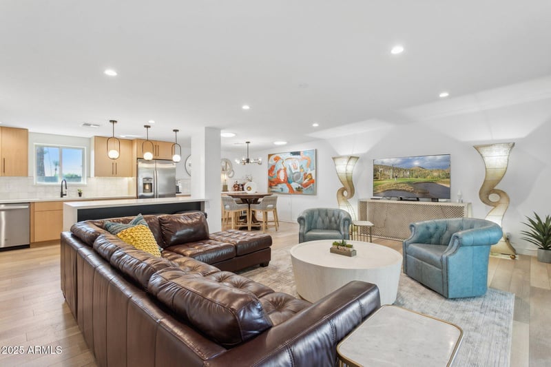 6824 2nd St #215, Scottsdale, AZ 85251