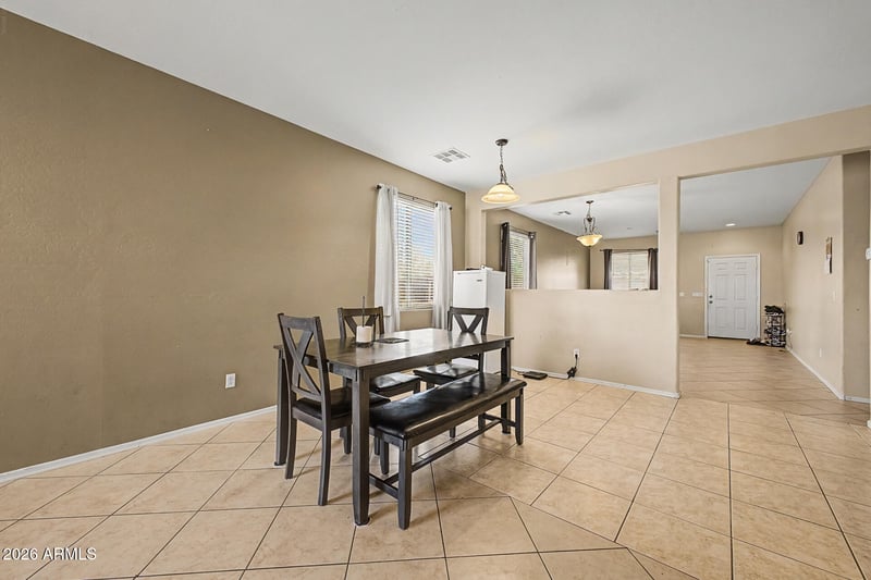 6824 68th Dr, Laveen, AZ 85339