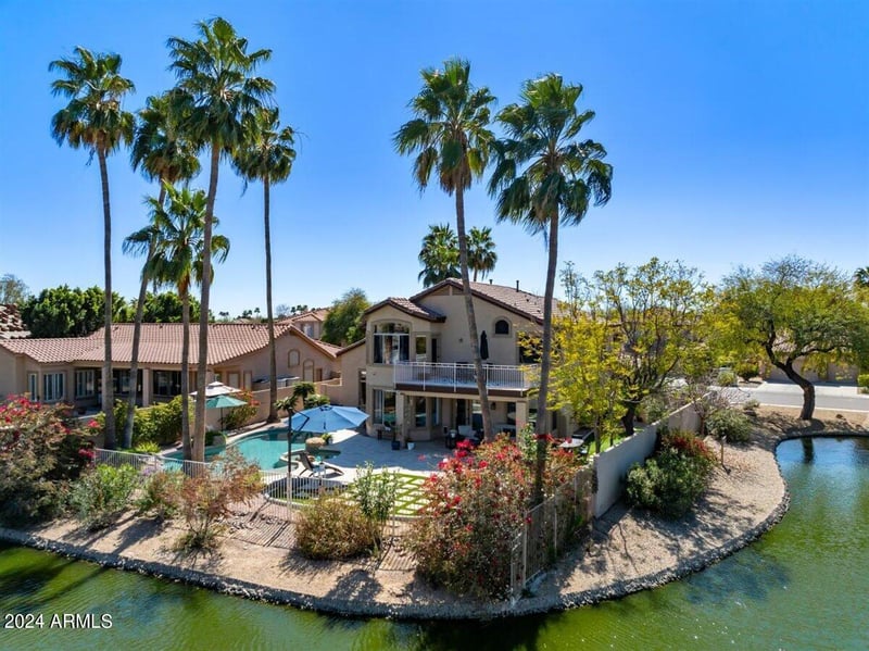 6824 W Skylark Dr, Glendale, AZ 85308