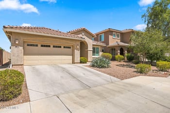 6825 130th Dr, Glendale, AZ 85307