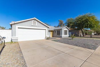 6826 Crittenden Ln, Phoenix, AZ 85033