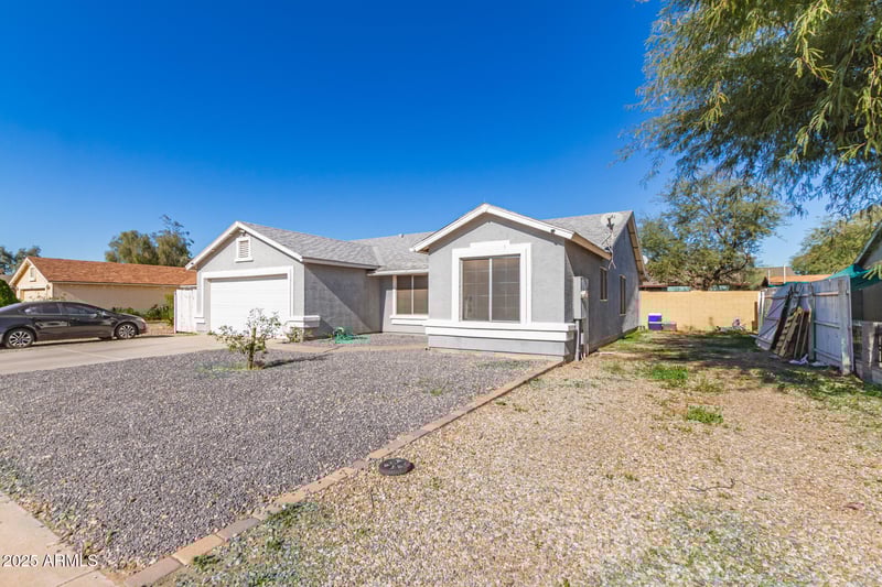 6826 Crittenden Ln, Phoenix, AZ 85033