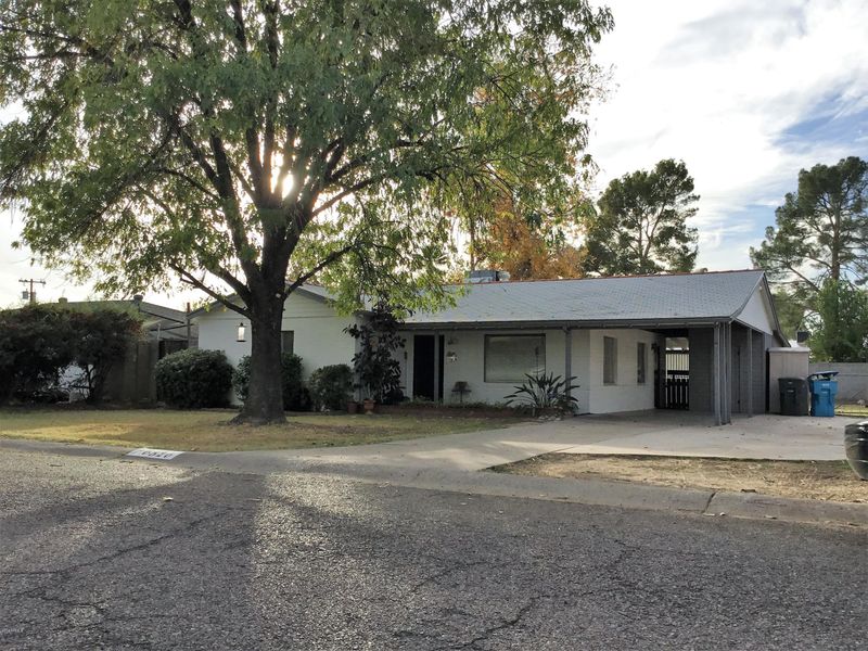 6826 N 10th Pl, Phoenix, AZ 85014