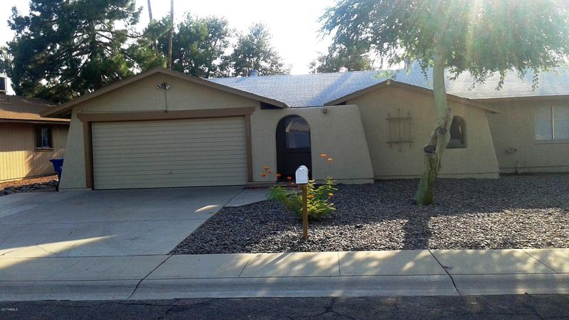 6826 S Willow Dr, Tempe, AZ 85283