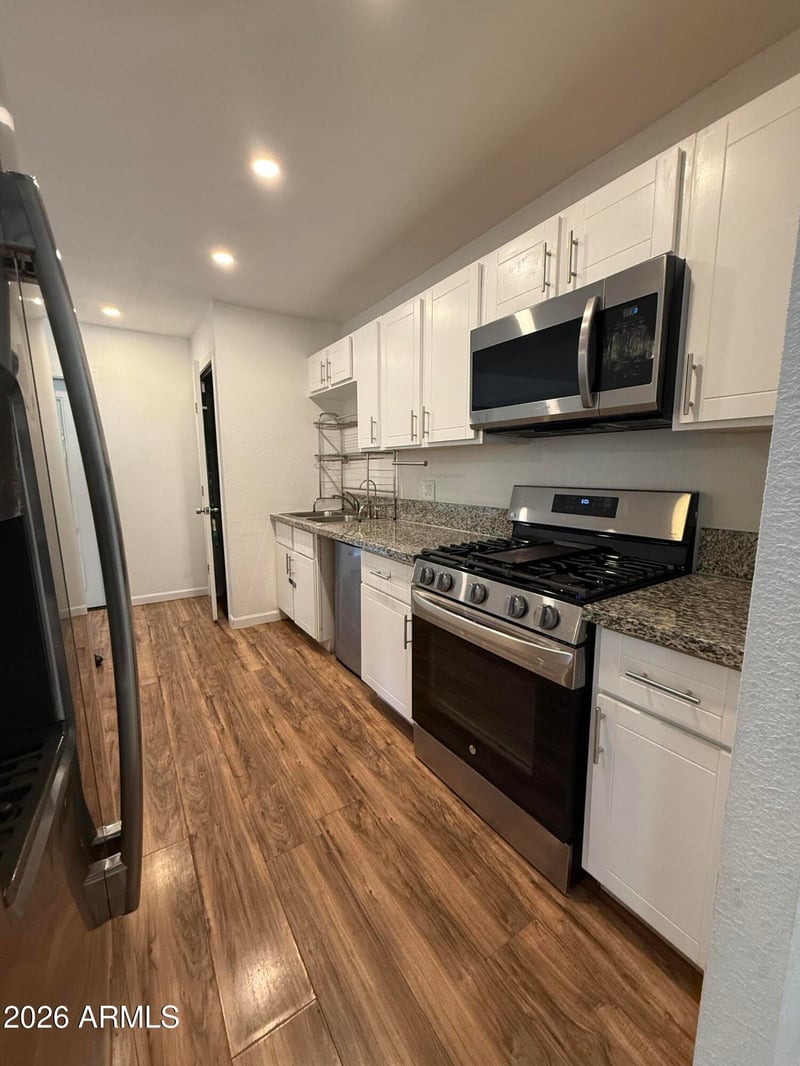 6826 Pierson St, Phoenix, AZ 85033