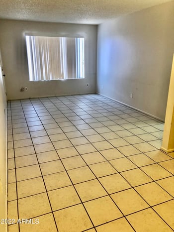 6826 W Solano Dr N, Glendale, AZ 85303