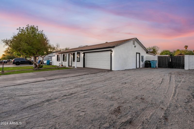 6826 W Verde Ln, Phoenix, AZ 85033