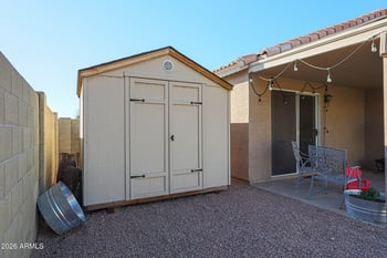 6827 77th Dr, Glendale, AZ 85303