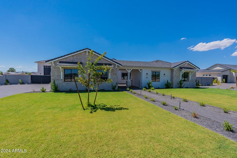 6828 177th Pl, Waddell, AZ 85355