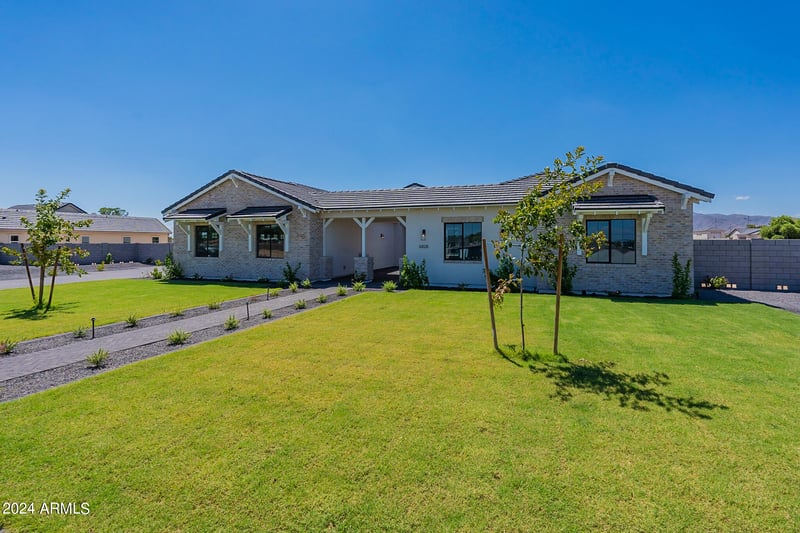 6828 177th Pl, Waddell, AZ 85355