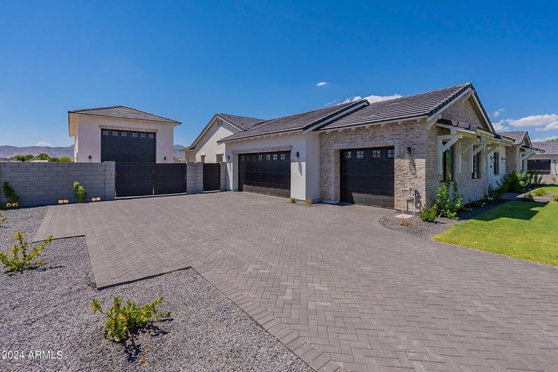 6828 177th Pl, Waddell, AZ 85355