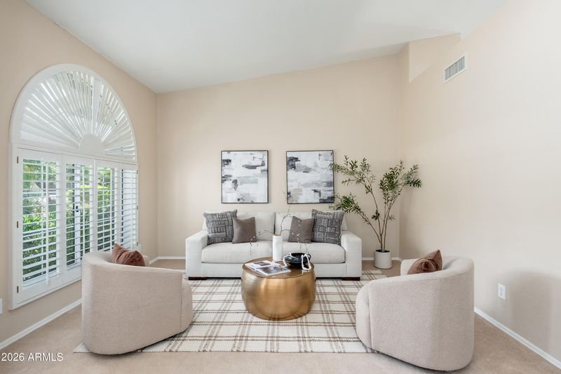 6828 E Winchcomb Dr, Scottsdale, AZ 85254