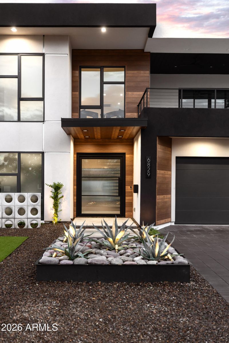 6829 E 6th St, Scottsdale, AZ 85251