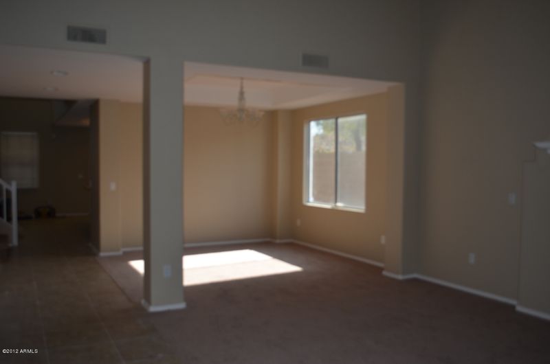 6829 S 40th Dr, Phoenix, AZ 85041