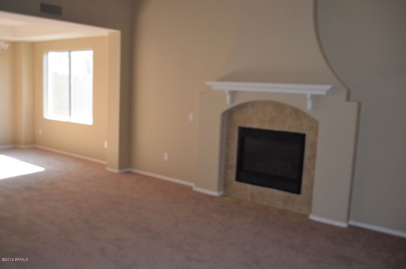 6829 S 40th Dr, Phoenix, AZ 85041