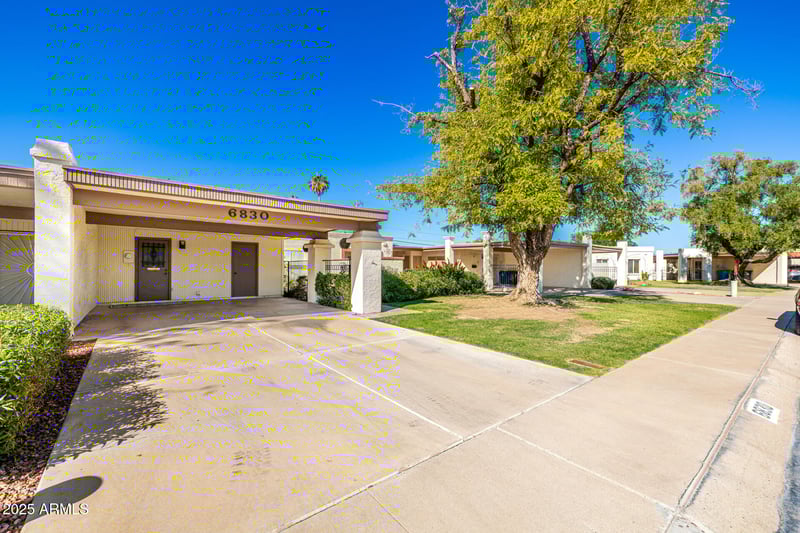 6830 29th Ln #15, Phoenix, AZ 85017