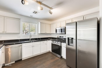 6830 Desert Ln, Laveen, AZ 85339