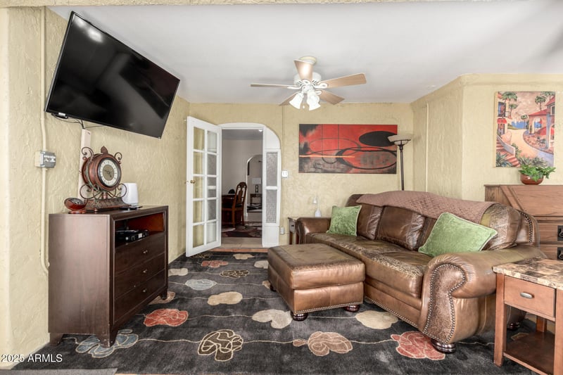 6830 Edgemont Ave, Scottsdale, AZ 85257