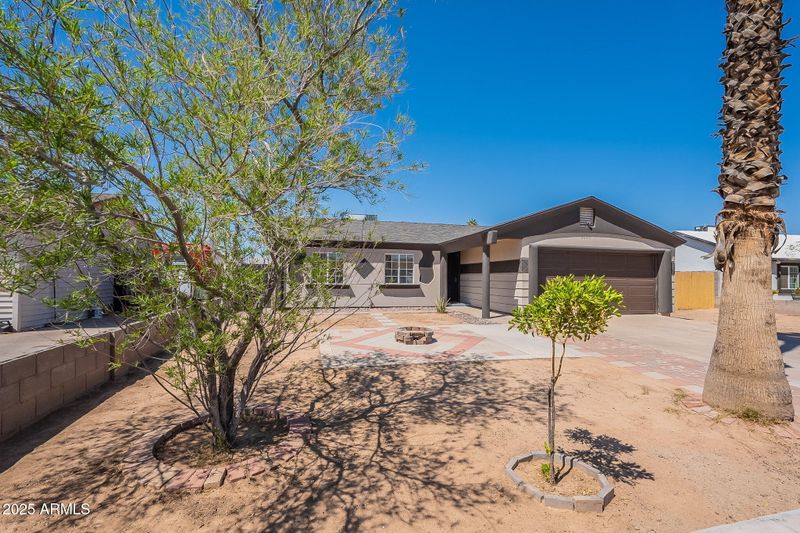 6830 W Berkeley Rd, Phoenix, AZ 85035