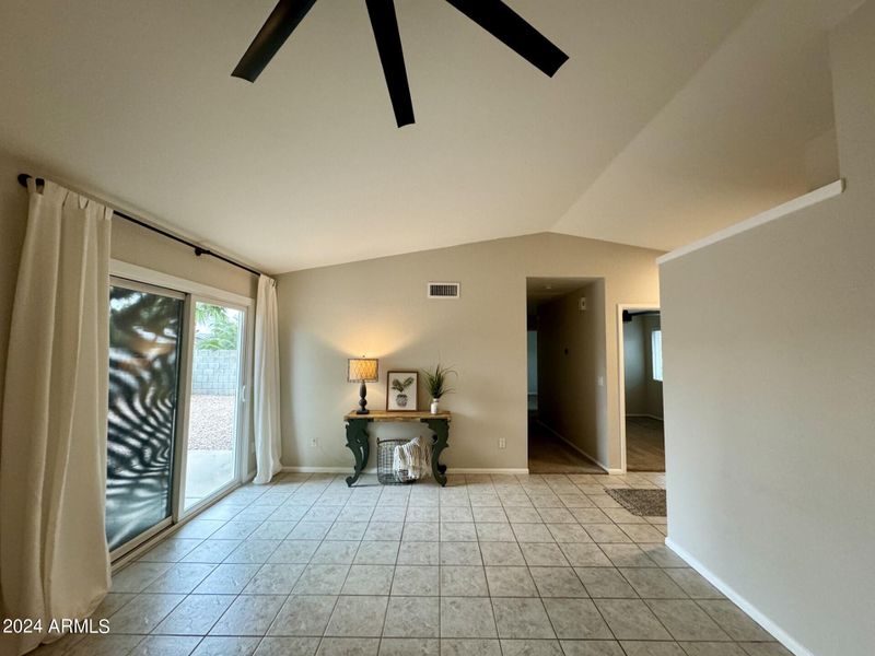 6831 E Beverly Ln, Scottsdale, AZ 85254