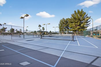 6831 Oakmont Dr, Chandler, AZ 85249