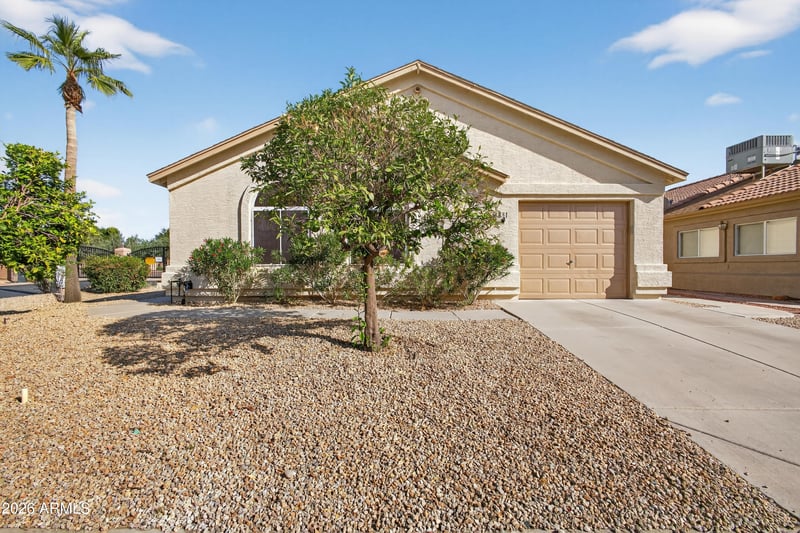 6831 Oakmont Dr, Chandler, AZ 85249