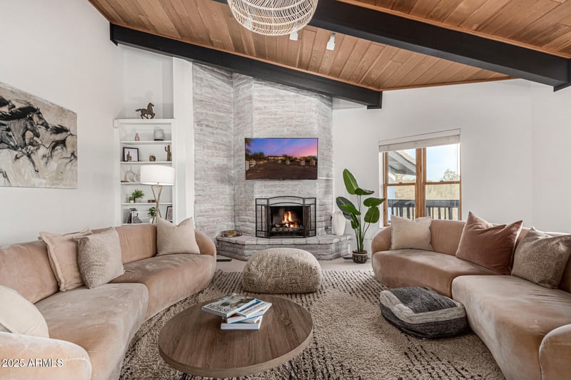 6831 Stagecoach Pass --, Carefree, AZ 85377