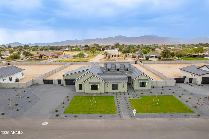 6832 178th Ln, Waddell, AZ 85355