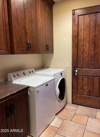 6832 38th Pl, Phoenix, AZ 85042