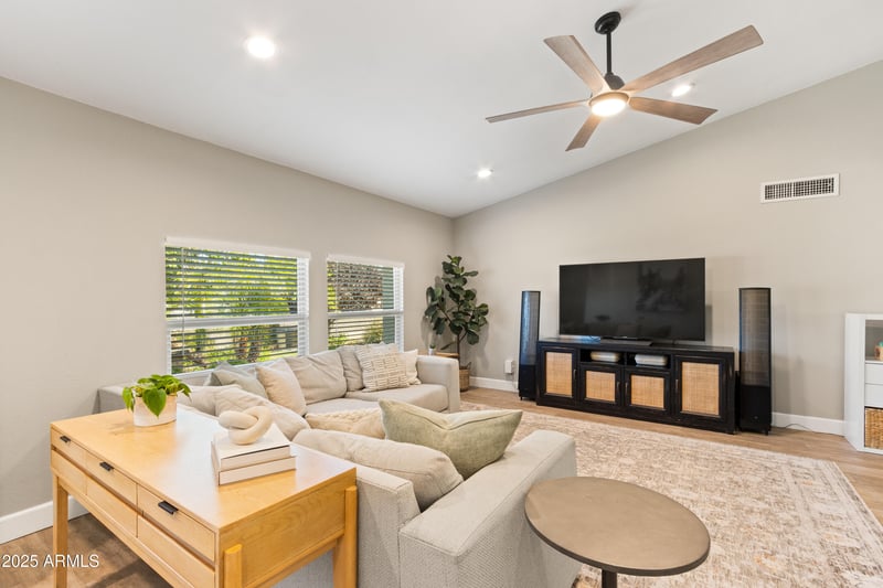 6833 Kelton Ln, Scottsdale, AZ 85254