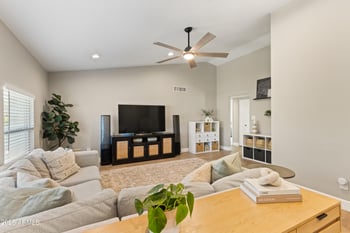 6833 Kelton Ln, Scottsdale, AZ 85254