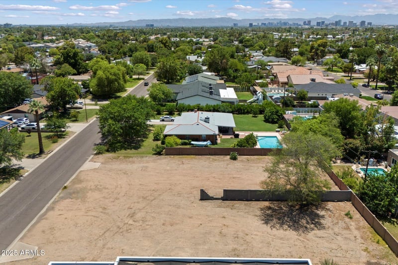 6834 13th Pl #2, Phoenix, AZ 85014