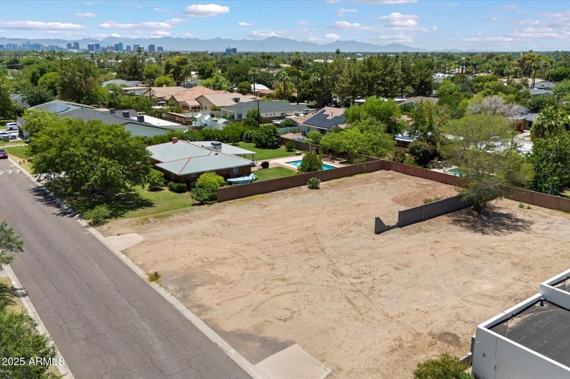 6834 13th Pl #2, Phoenix, AZ 85014