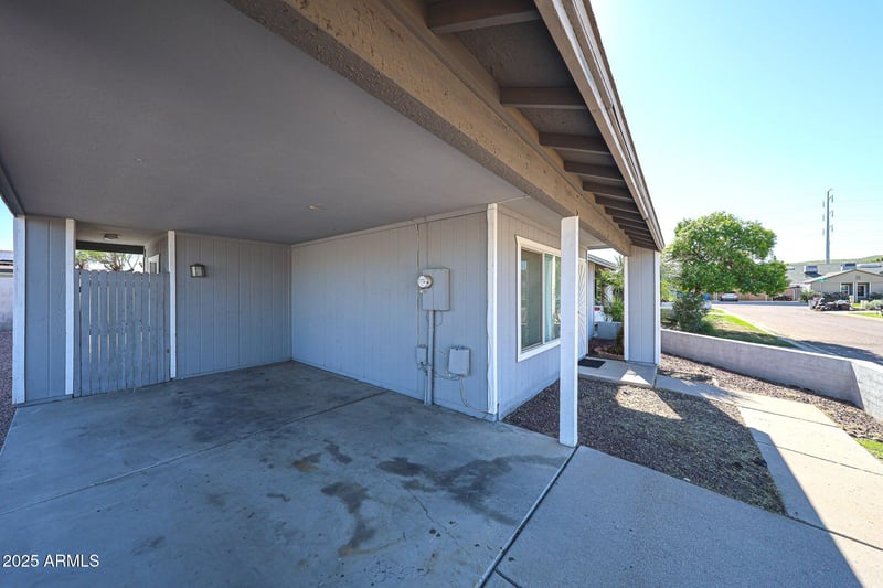 6835 45th St, Phoenix, AZ 85042