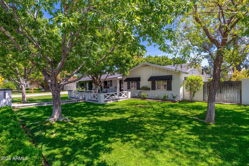 6837 Lafayette Blvd, Scottsdale, AZ 85251