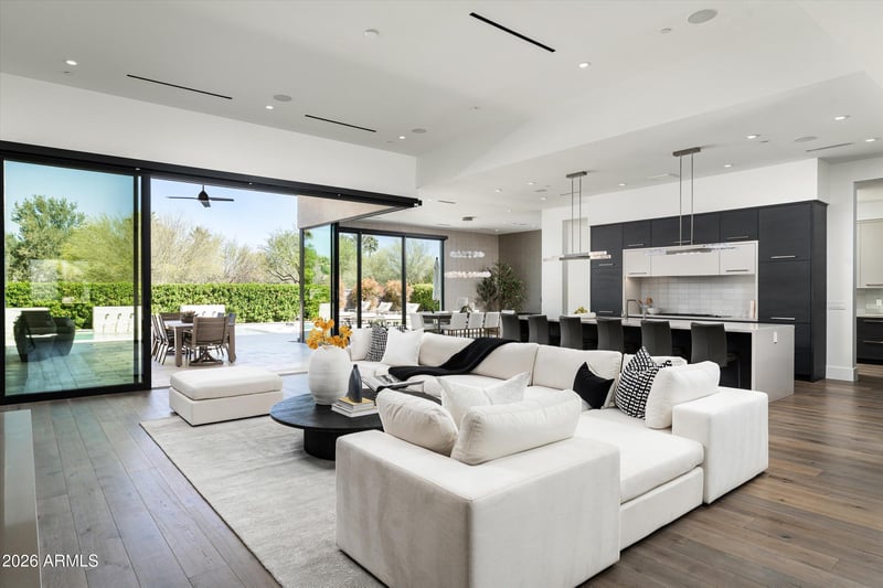 6838 Joshua Tree Ln, Paradise Valley, AZ 85253