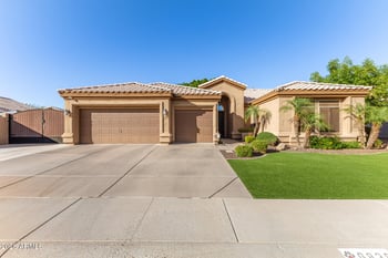6838 Robin Ln, Glendale, AZ 85310